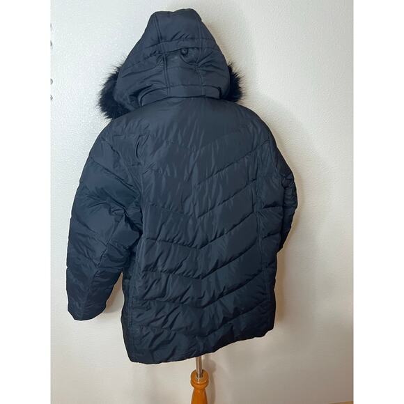 Lands' End Max 600 Down Puffer Jacket in black removable faux-fur hood 2X PLUS - Picture 5 of 9
